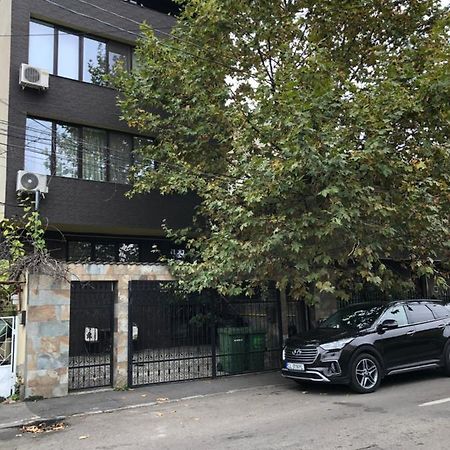 Studio Бухарест Экстерьер фото